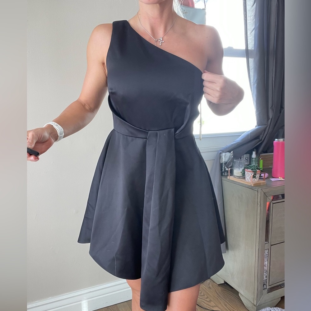 Halston Heritage Elegant Black One-Shoulder Dress